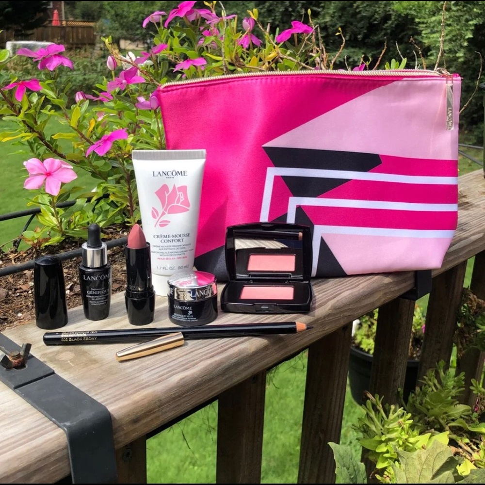 BNWT 7-piece Lancome makeup beauty set